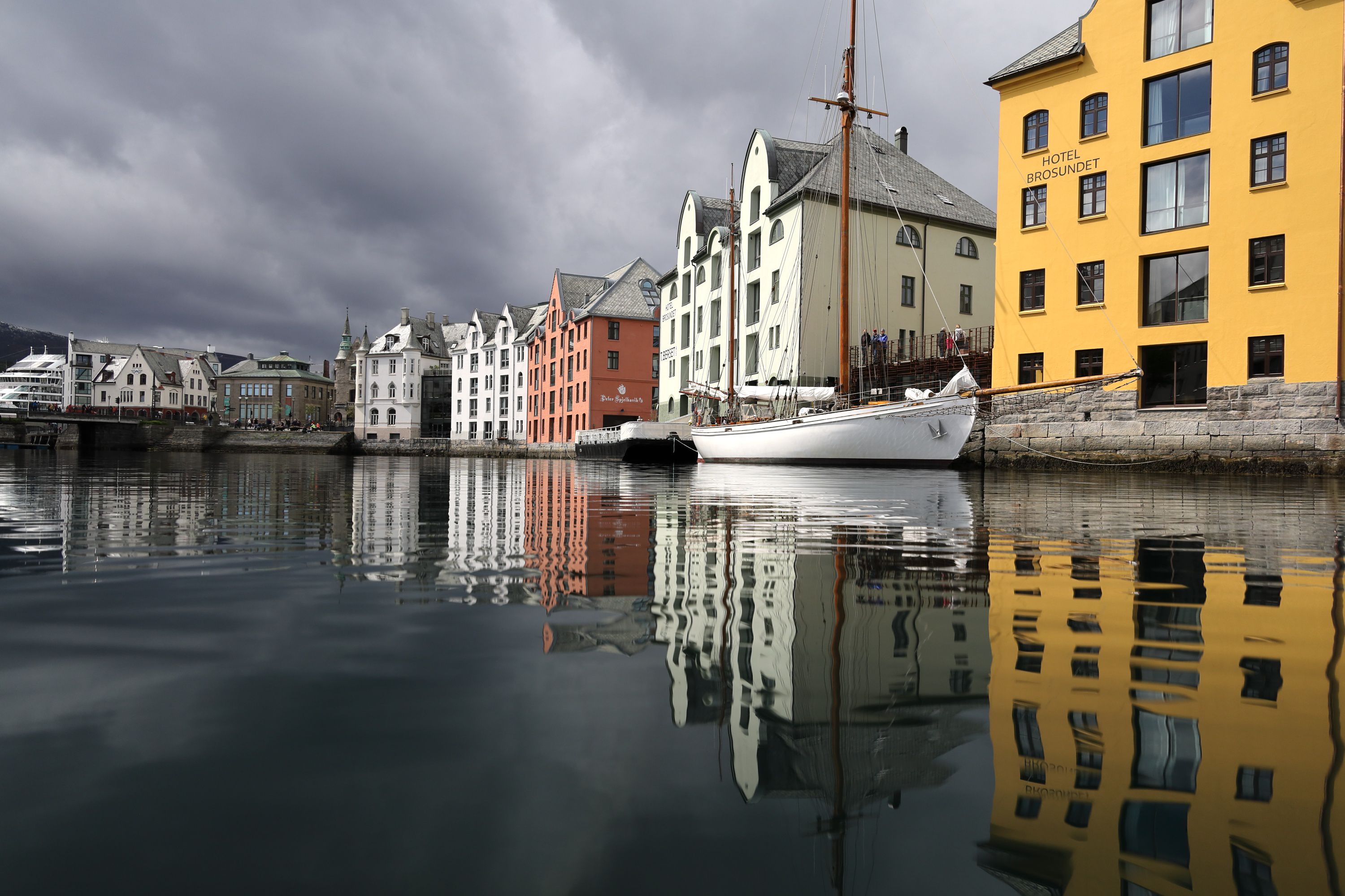 Canon RF 24-240mm f/4-6.3 IS USM