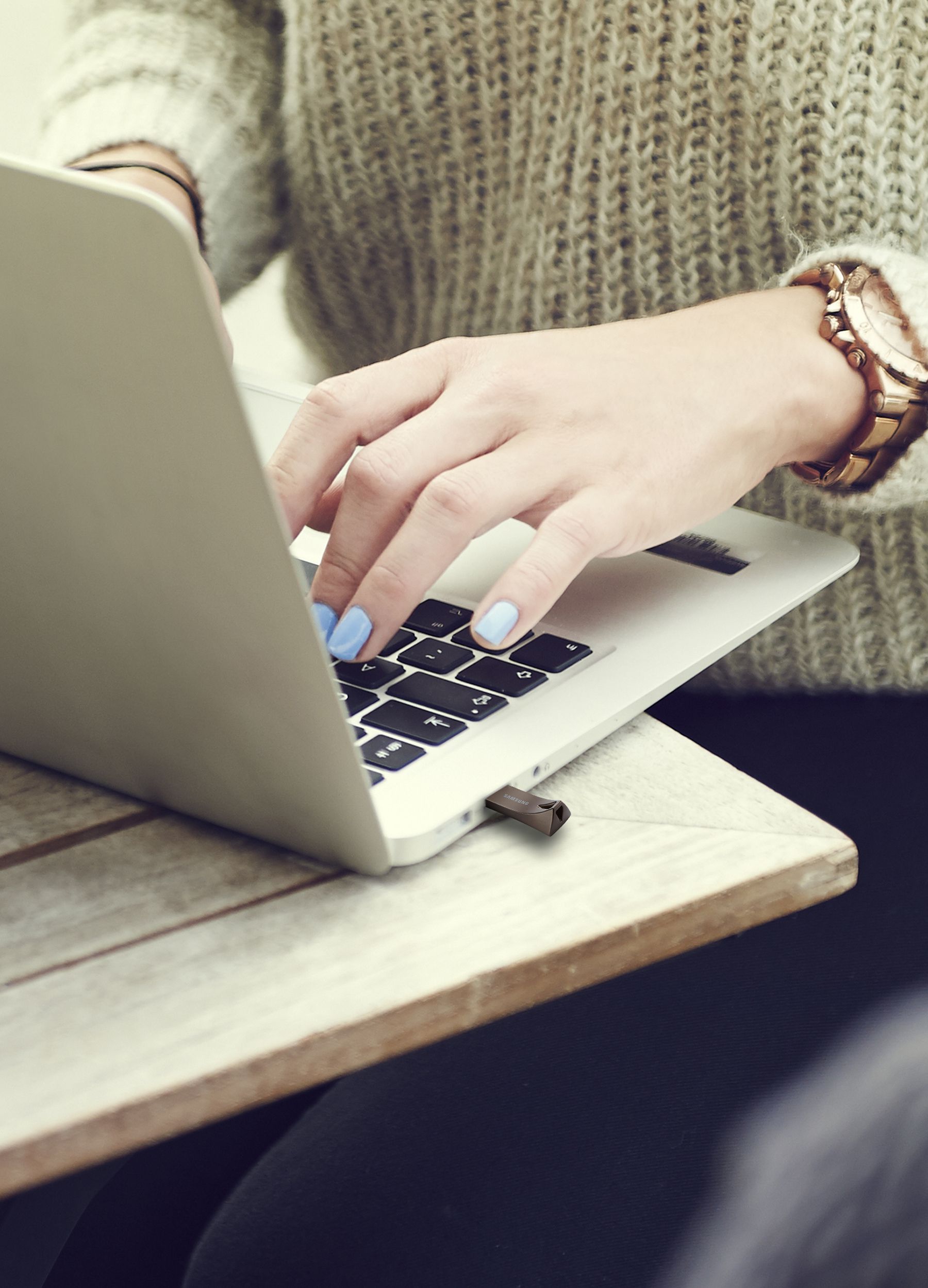 Samsung USB3.1 Bar Plus Titan 256GB