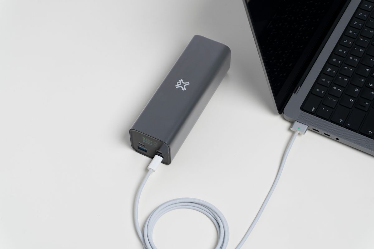 XtremeMac Powerbank 27K mAh PD 140W
