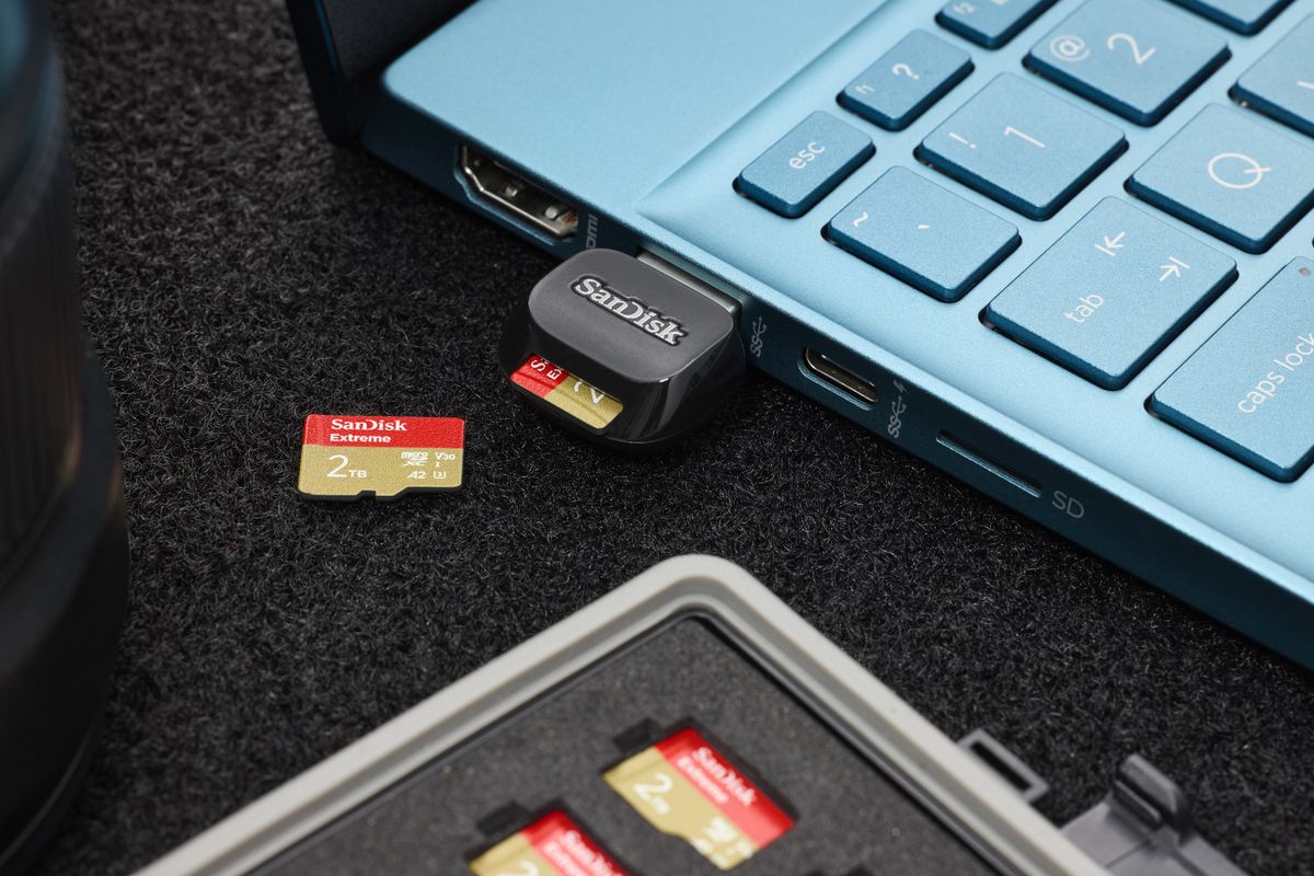 SanDisk QuickFlow microSD Card Reader