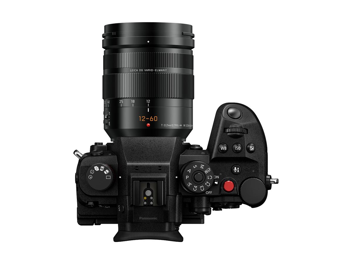 Panasonic GH7 Body + H-ES12060E (LEICA)
