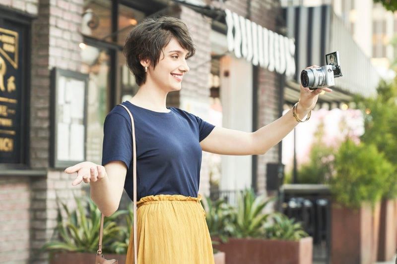 Sony Alpha 6100 A Kit silver 16-50mm II