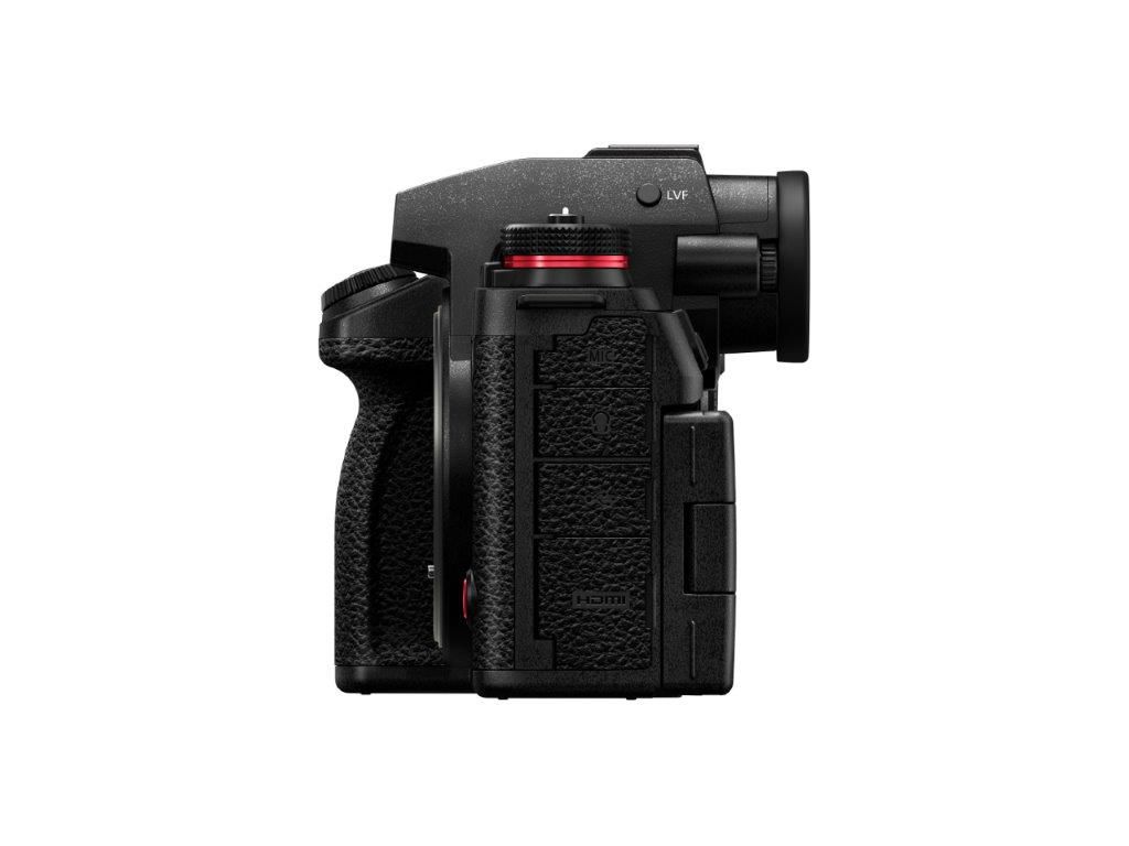 Panasonic Lumix S1RM2 + 24-105mm