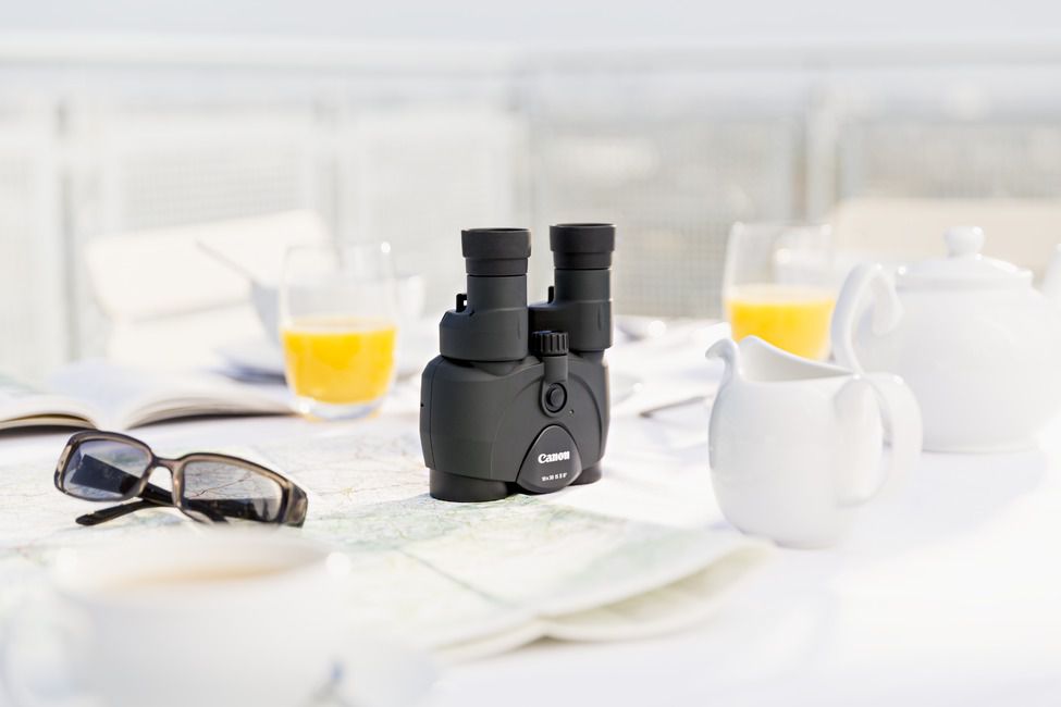 Canon Fernglas 10x30 IS II