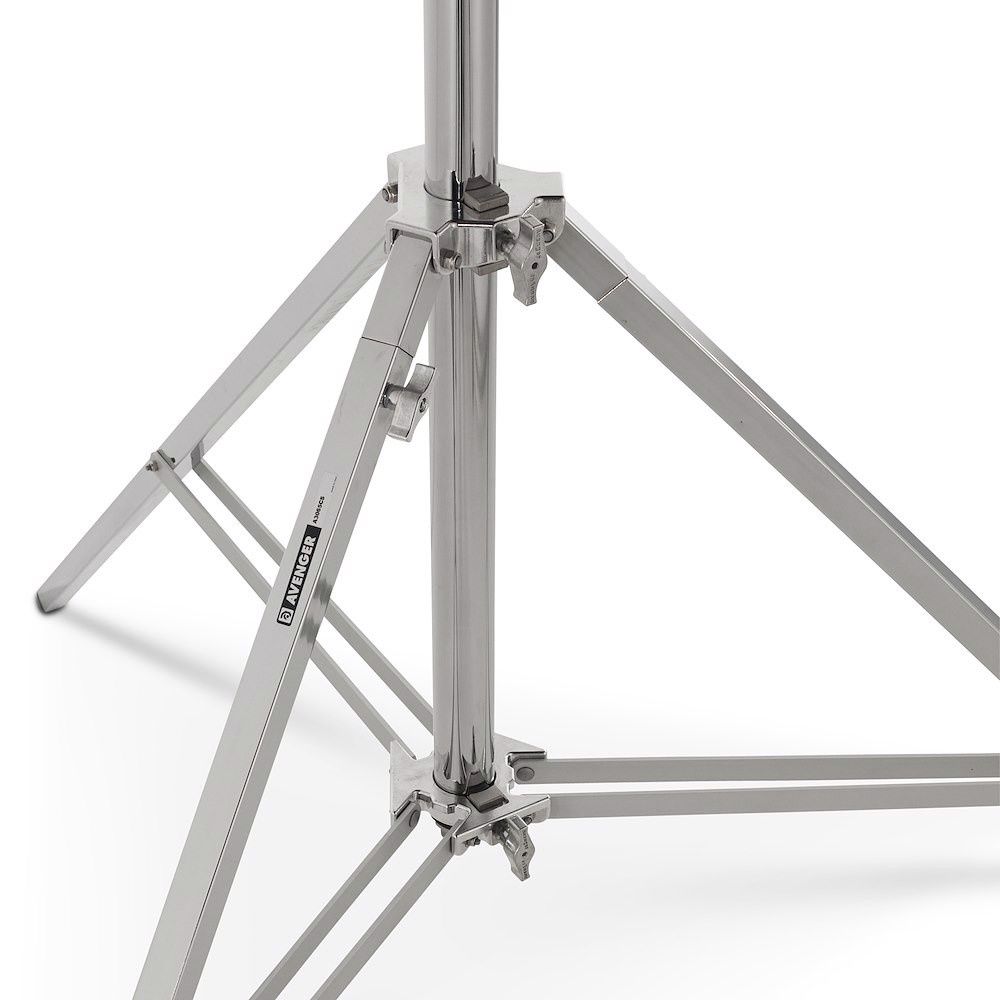 Avenger Overhead Stand 65 650cm Silver