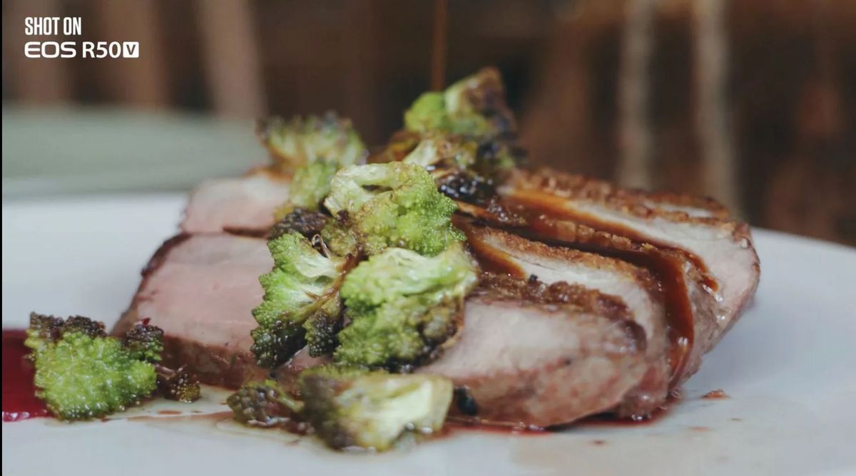 Canon EOS R50 V + RF-S 14-30mm Kit