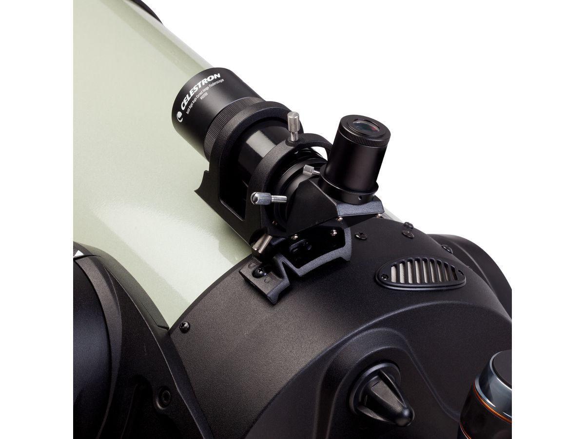Celestron 9x50 chercheur