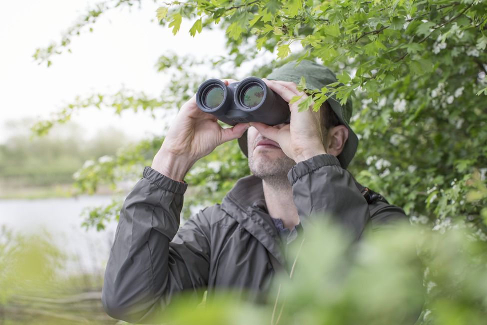 Canon Fernglas 10x30 IS II