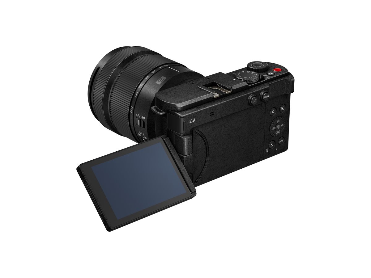 Panasonic Lumix S9 + 28-200mm Jet Black