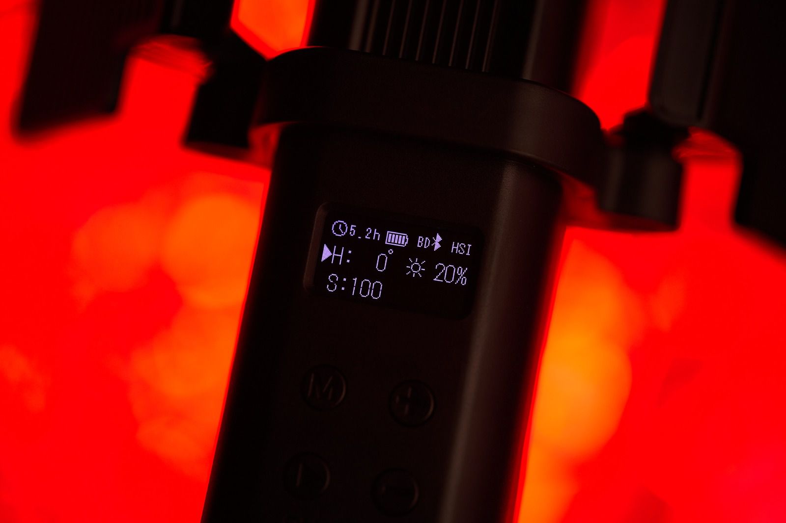 Patona LED Schwertleuchte mit App