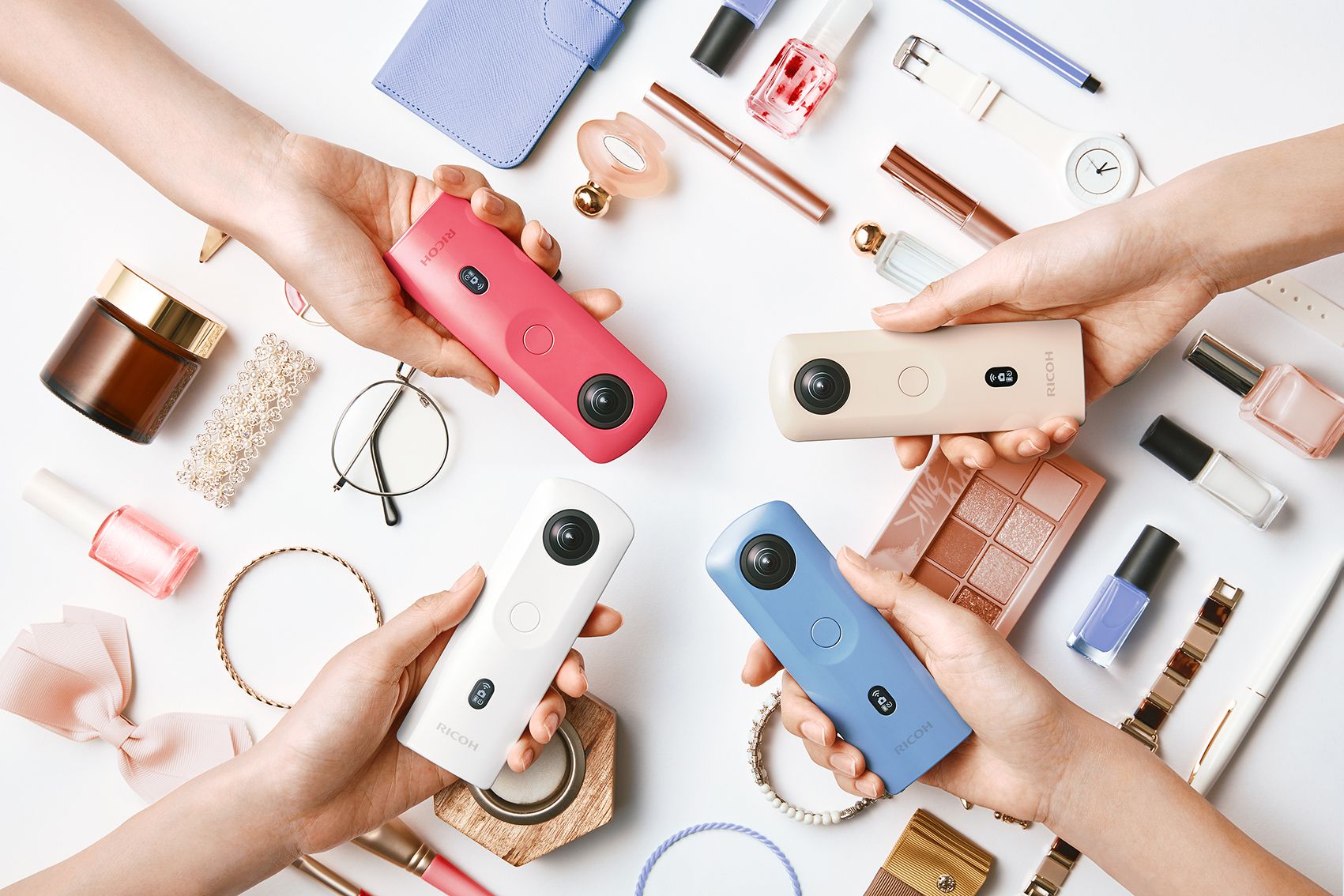 Ricoh Theta SC2 pink