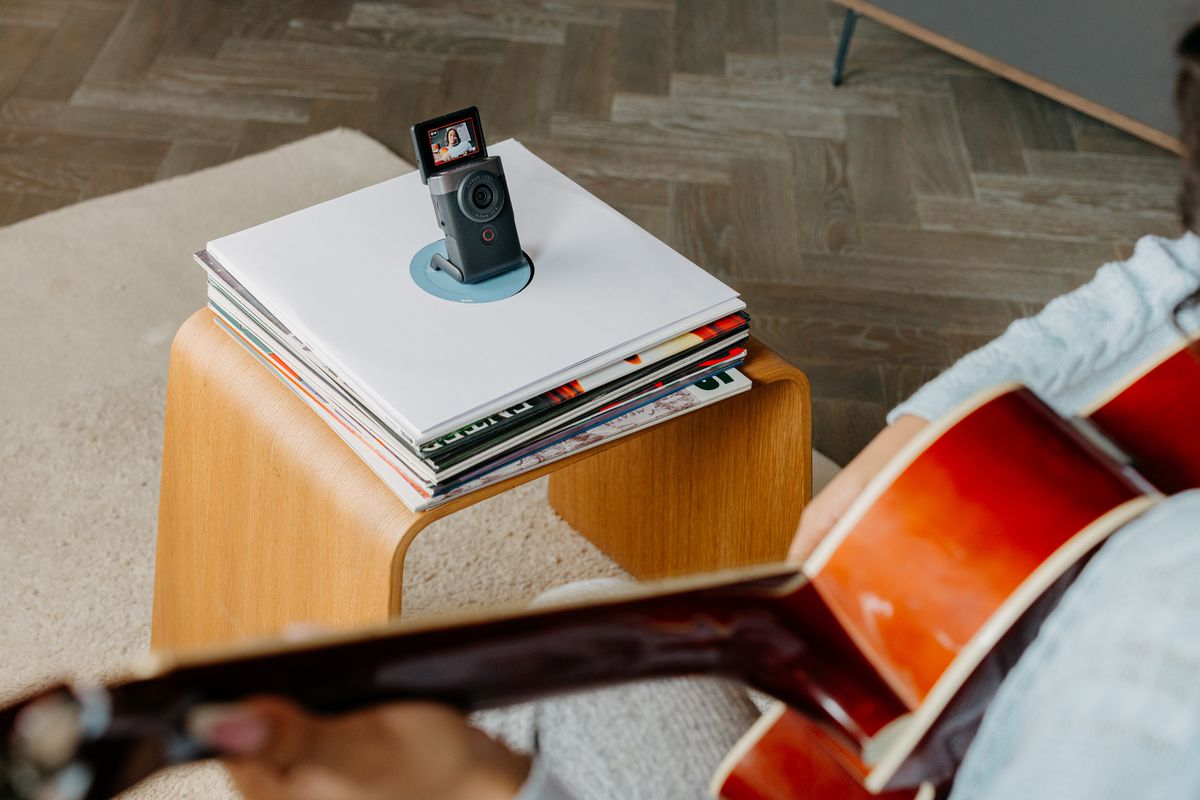 Canon Powershot V10 Start Kit Schwarz