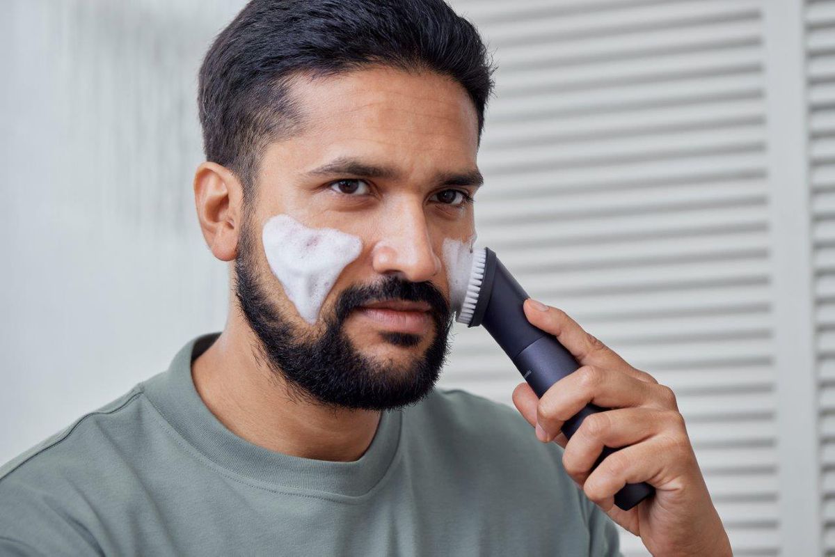 Panasonic Multishape face/beard brush