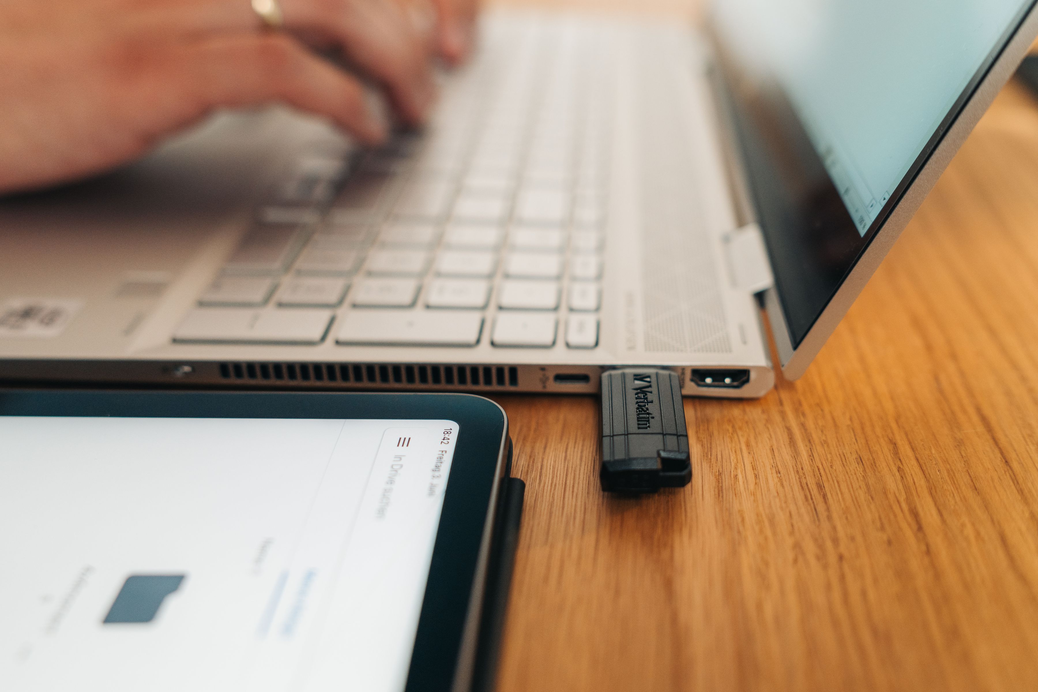 Verbatim Pin Stripe USB 2.0 8GB