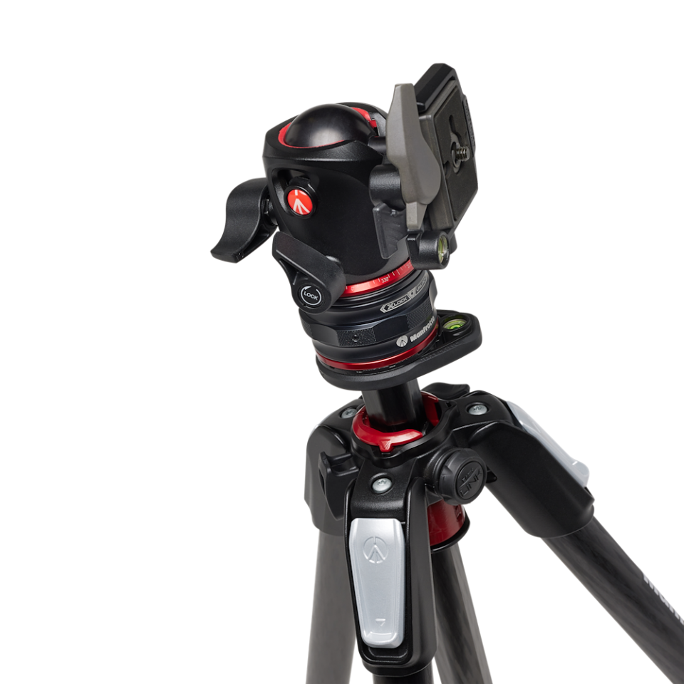 Manfrotto 055XPRO Carbon Tripod w/BH
