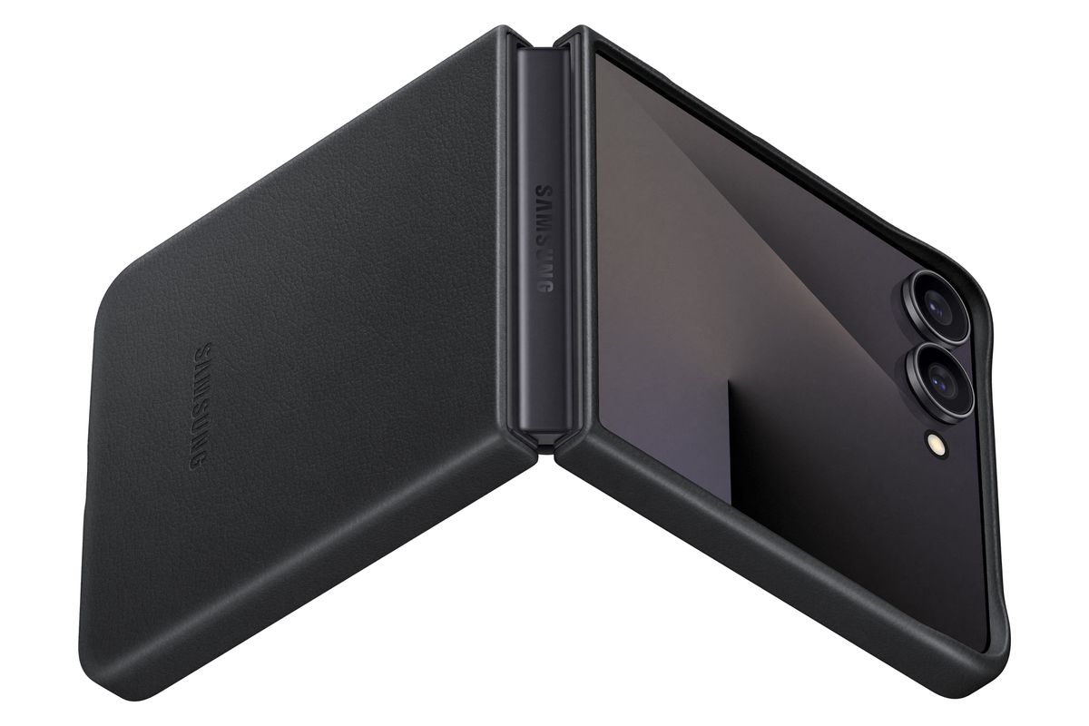 Samsung Flip 7 Kindsuit Case Black