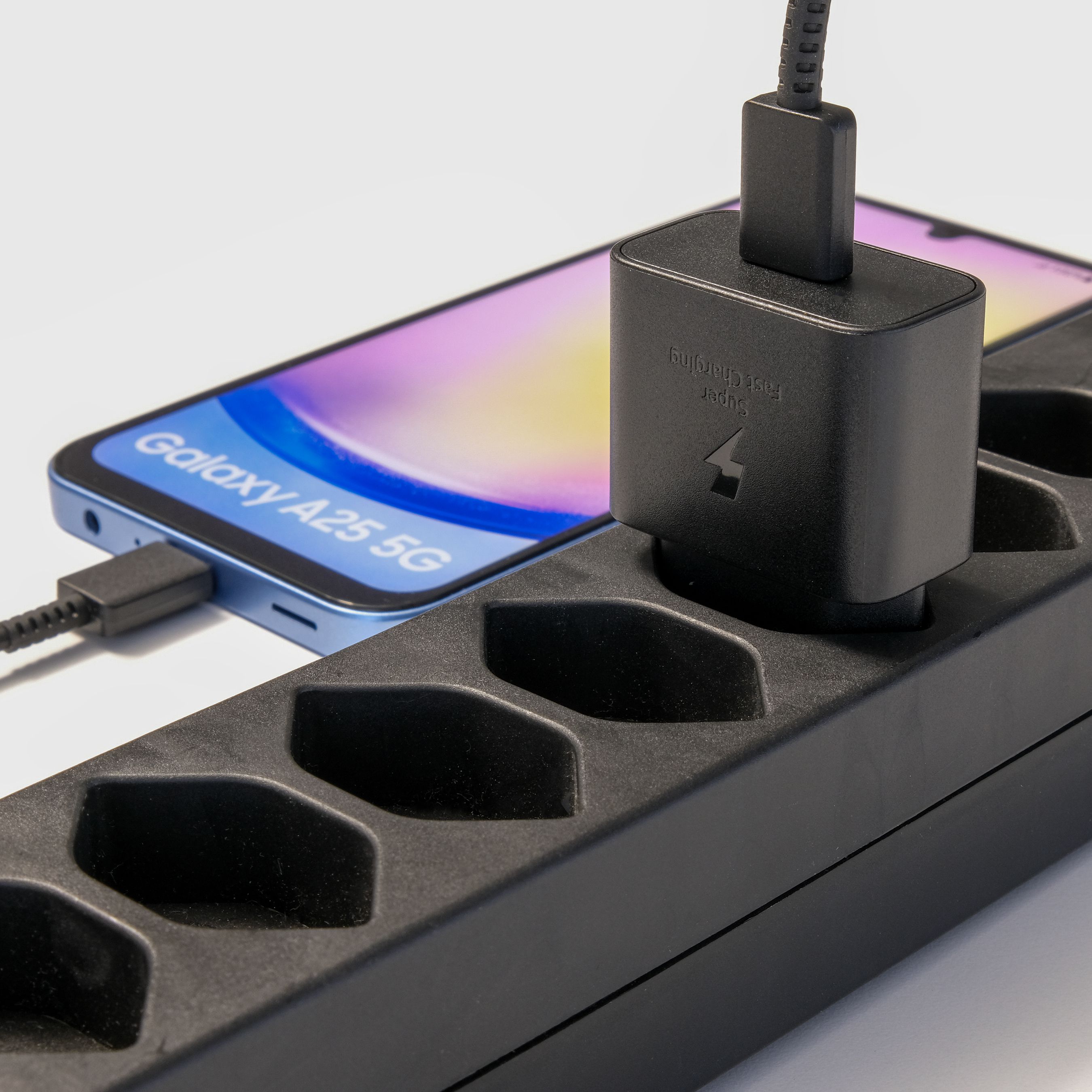 Samsung 25W PD Power Adapter black